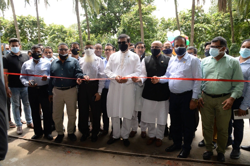 শুধু সরকারের উপর দায়িত্ব দিয়ে মহামারি রোধ সম্ভব না : হানিফ