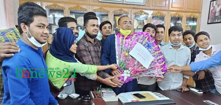 বোরহানউদ্দিন অনলাইন প্রেসক্লাব নেতৃবৃন্দের সাথে এমপি মুকুলের শুভেচ্ছা বিনিময়