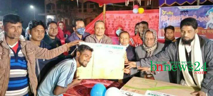 মণিরামপুরে নাইট ফুটবল টুর্নামেন্ট অনুষ্ঠিত