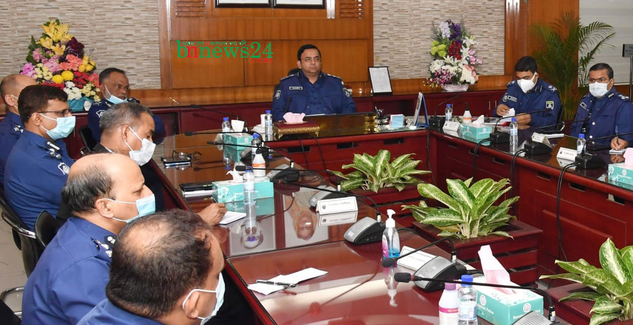 কোয়ালিটি সার্ভিসের জন্য কোয়া‌লি‌টি পু‌লিশ তৈরী করুন