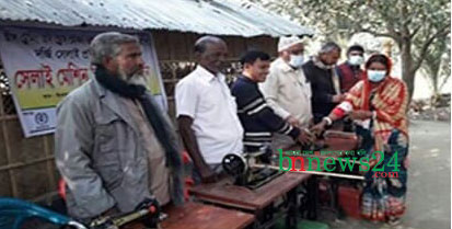 চৌগাছায় দলিত নারীদের সেলাই মেশিন প্রদান