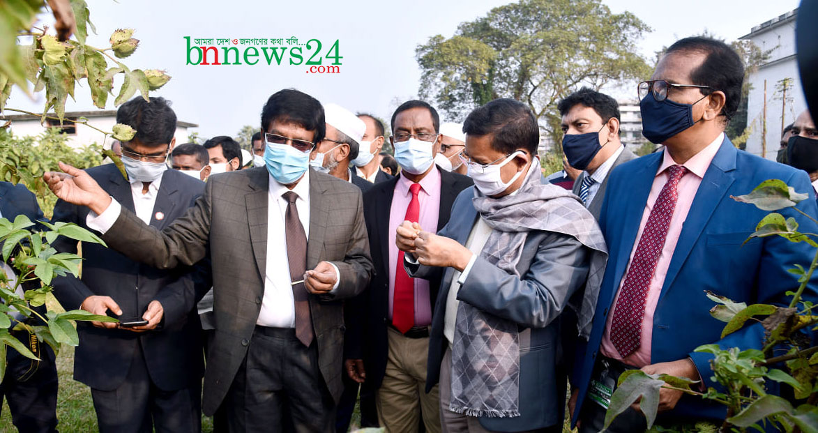 
বাঙালির ঐতিহ্য মসলিন পুনরুদ্ধারে সরকার দৃঢ় প্রতিজ্ঞ: বস্ত্র ও পাট মন্ত্রী