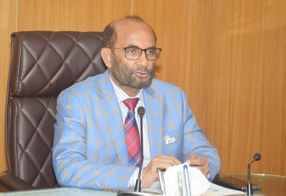 প্রকল্পে অযৌক্তিক ব্যয় পরিহার করতে হবে: শ ম রেজাউল