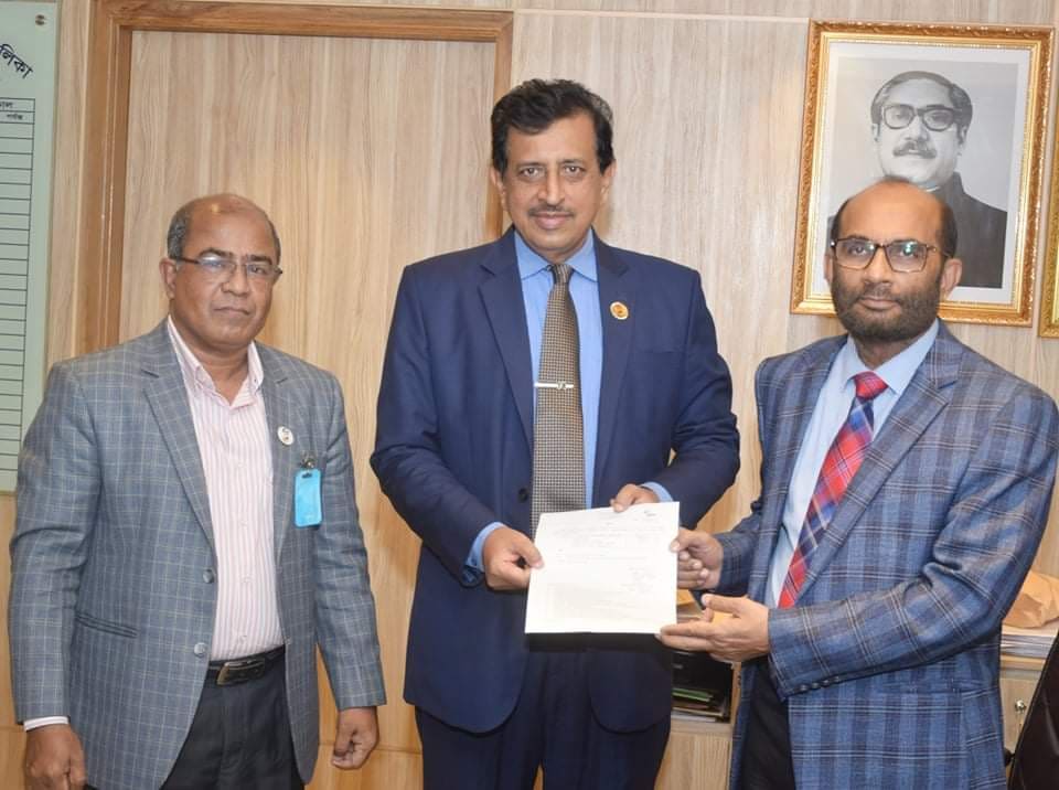 শেখ হাসিনার গতিশীল নেতৃত্বের মাধ্যমে দেশ এগিয়ে যাচ্ছে: শ ম রেজাউল