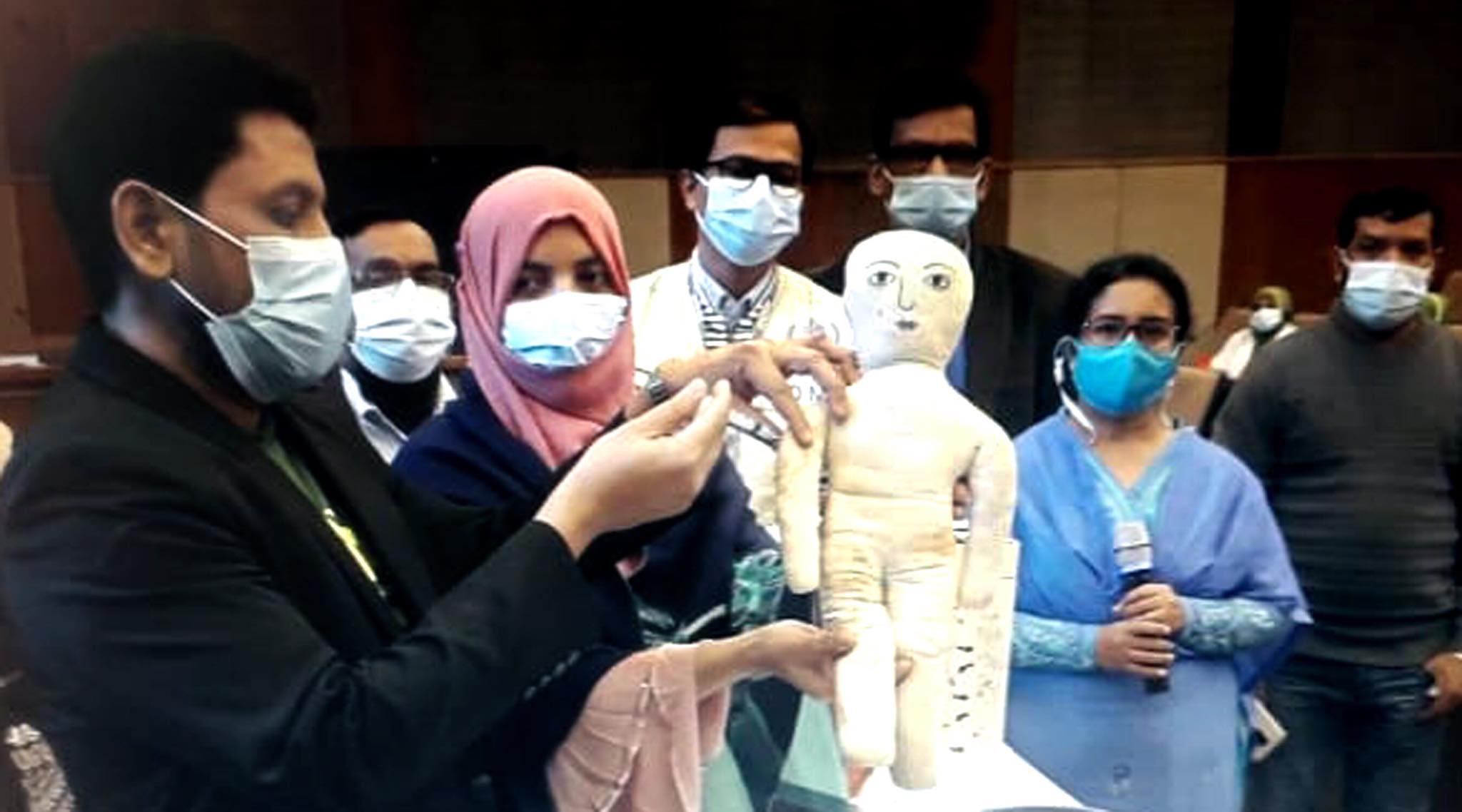 ভ্যাকসিন প্রয়োগে ৮৪ ডাক্তার-নার্সকে ডিএসসিসিতে প্রশিক্ষণ প্রদান