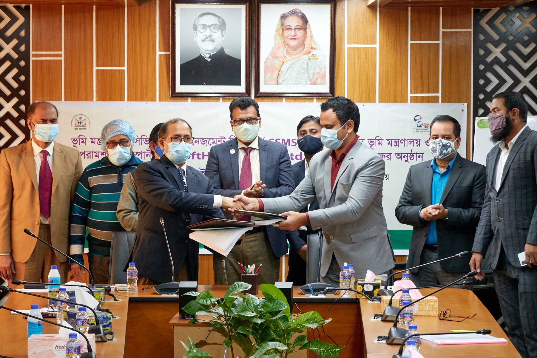 ভূমি সংক্রান্ত মামলা অনলাইনে মনিটরের ব্যবস্থা গ্রহণ করা হচ্ছে 