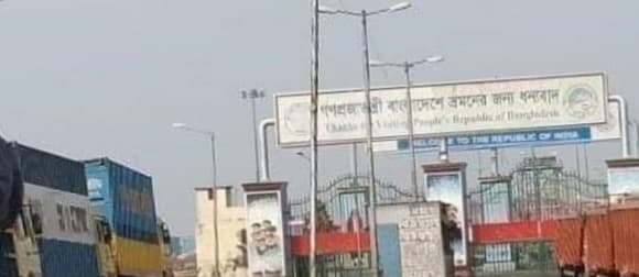বেনাপোলে আমদানী রপ্তানী বন্ধ