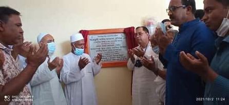 চৌগাছার সিংহঝুলী আলিম মাদ্রাসার ৪ তলার নতুন ভবন উদ্বোধন


