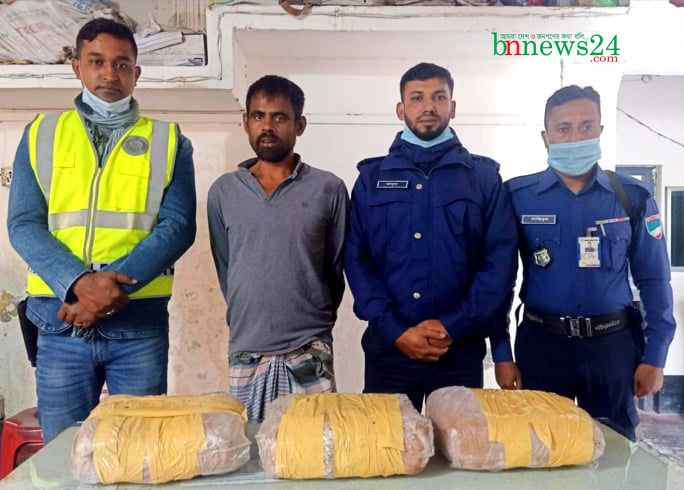 বেনাপোলে গাঁজাসহ মাদক ব্যবসায়ী আটক