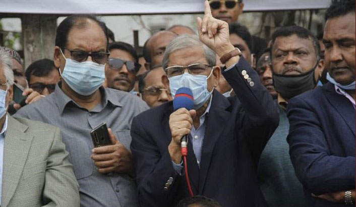 ‘ভারতের কাছ থেকে টিকা কিনে লুটপাট উৎসবের প্রস্তুতি’