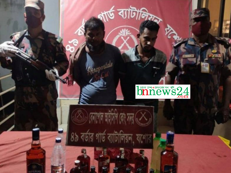 বেনাপোলে মাদক ও ২টি ট্রাক সহ ড্রাইভার আটক