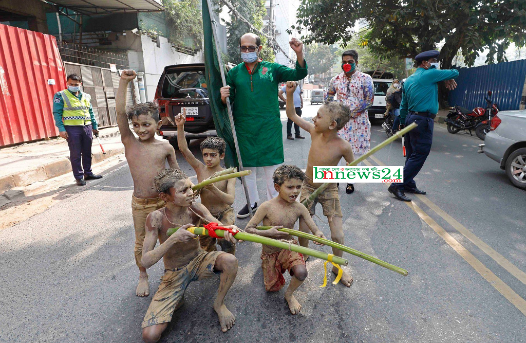 আমরা কেন শুধু চিন্তা করি আমি, আমি, আমি : ডিএনসিসি মেয়র