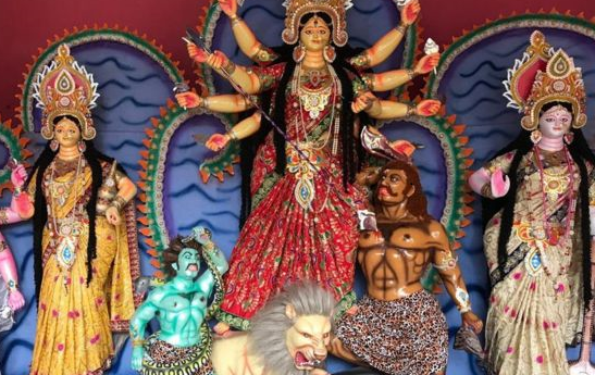 য‌শো‌রে ৬৩২‌টি ম‌ন্দি‌রে চল‌ছে দুর্গাপূজার প্রস্তু‌তি