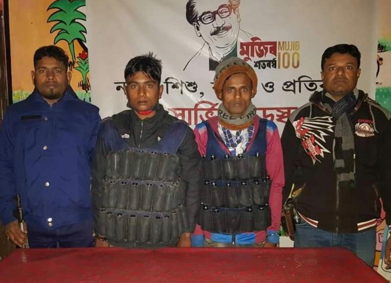 শরীরে মিললো ফেনসিডিল, আটক দুই