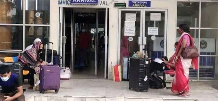 বেনাপোল হয়ে ফিরলেন ৩ হাজার ৩৫০ জন, করোনা পজিটিভ ১৭