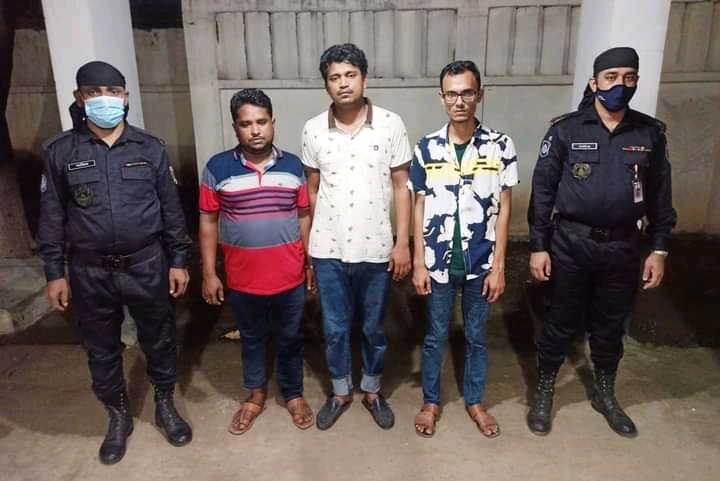 ৭০ লাখ টাকার ইন্টারন্যাশনাল কলিং কার্ডসহ গ্রেফতার ৩