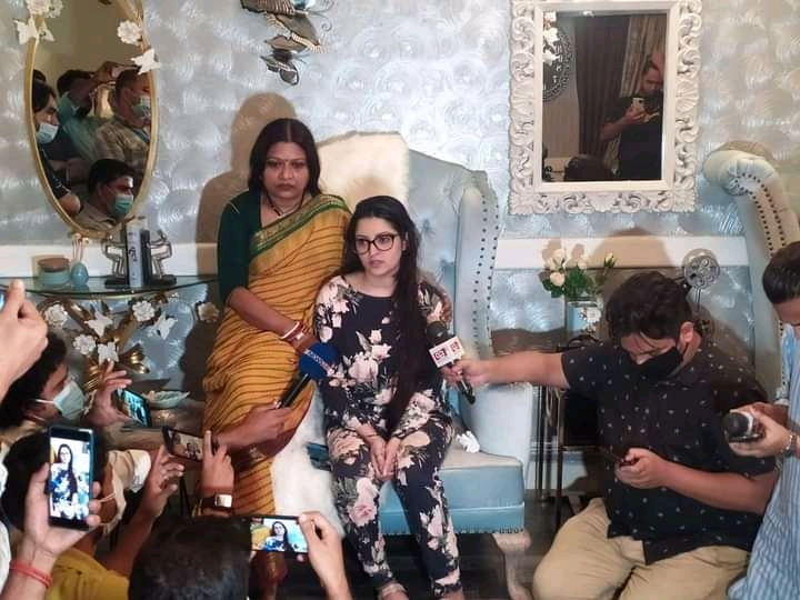 নায়িকা পরীমনিকে ধর্ষন ও হত্যাচেষ্টা!