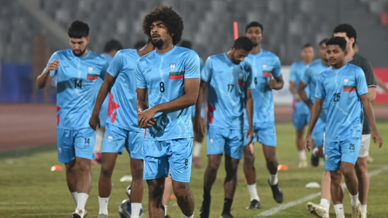 ঢাকার জাতীয় স্টেডিয়ামে ভারতের মুখোমুখি বাংলাদেশ