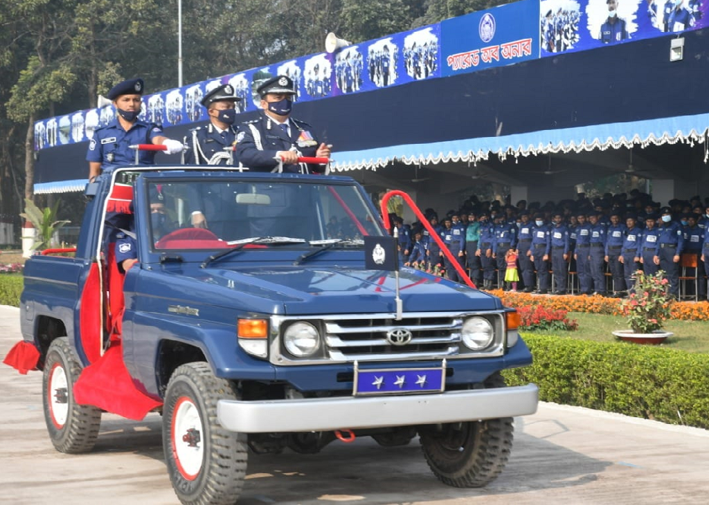 মুক্তিযুদ্ধের চেতনায় উদ্বুদ্ধ নবীন পুলিশ কর্মকর্তাদের প্রতি আহবান আইজিপি'র