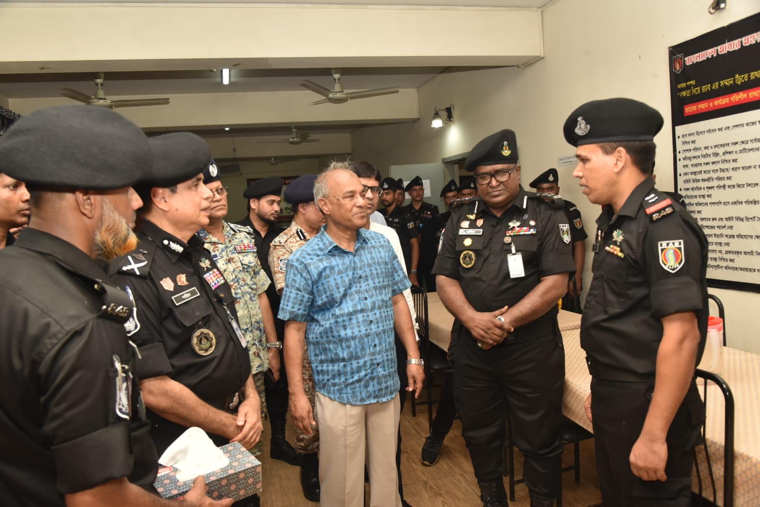 রায়েরবাজার গণকবরের লাশগুলো ডিএনএ টেস্টের মাধ্যমে শনাক্ত করা হবে: স্বরাষ্ট্র উপদেষ্টা