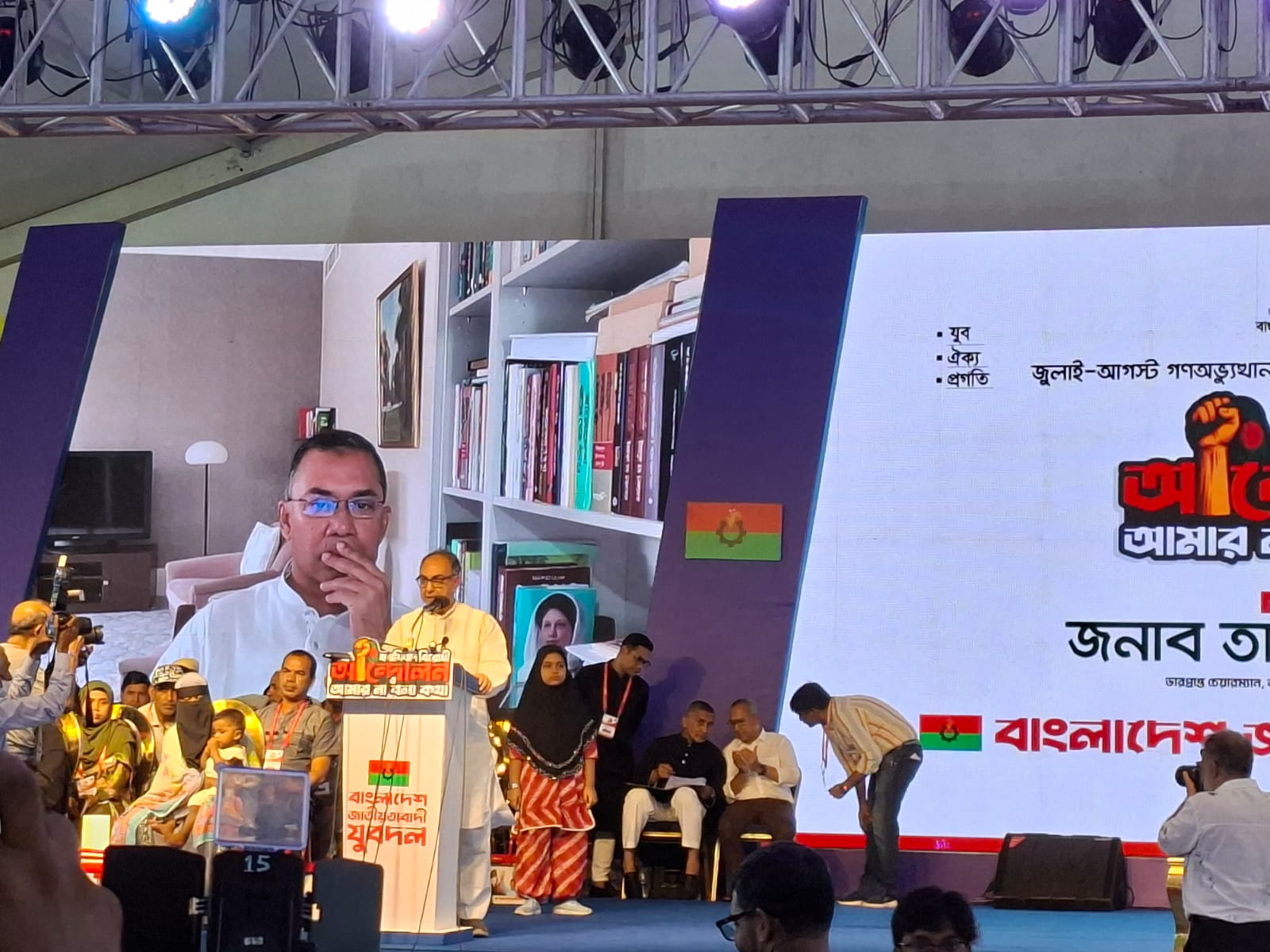 নির্বাচন পেছাতে সরকার পতনের নাটক শুরু হয়েছে: মির্জা আব্বাস