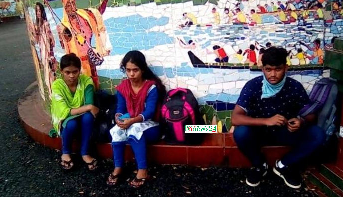 পাচার হওয়া দুই যুবতীসহ এক যুবককে ২ বছর পর ফেরত পাঠালো ভারত