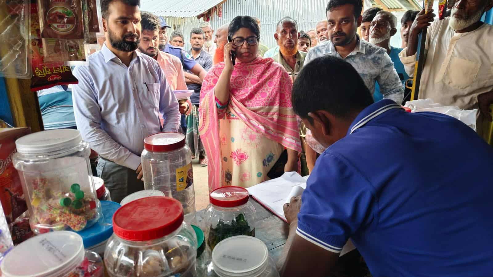চৌগাছায় ভ্রাম্যমাণ আদালতে চার সার ব্যবসায়ীকে জরিমানা