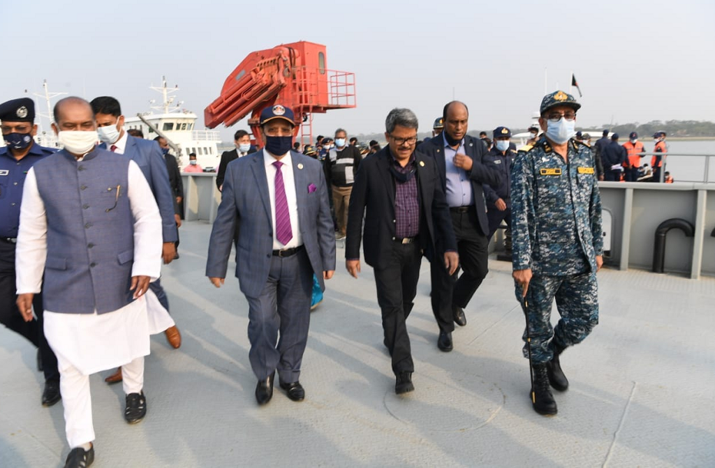 পায়রা বন্দর পরিদর্শন করলেন পররাষ্ট্রমন্ত্রী