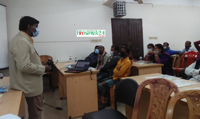 মণিরামপুরে কন্দাল জাতীয় ফসলের উৎপাদন প্রযুক্তির উপর কৃষক প্রশিক্ষণ