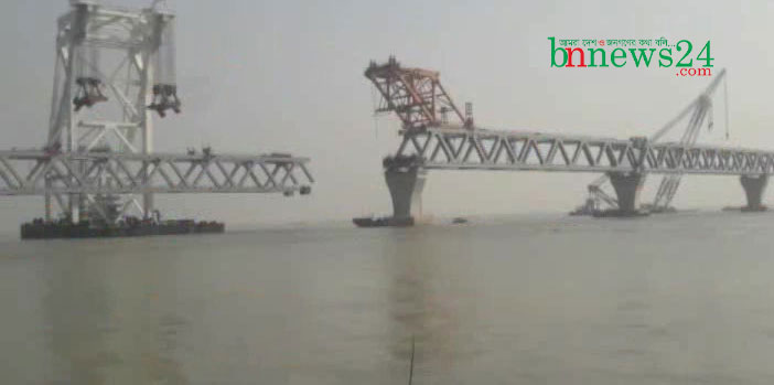 পদ্মার বুকে বসলো ৪০তম স্প্যান