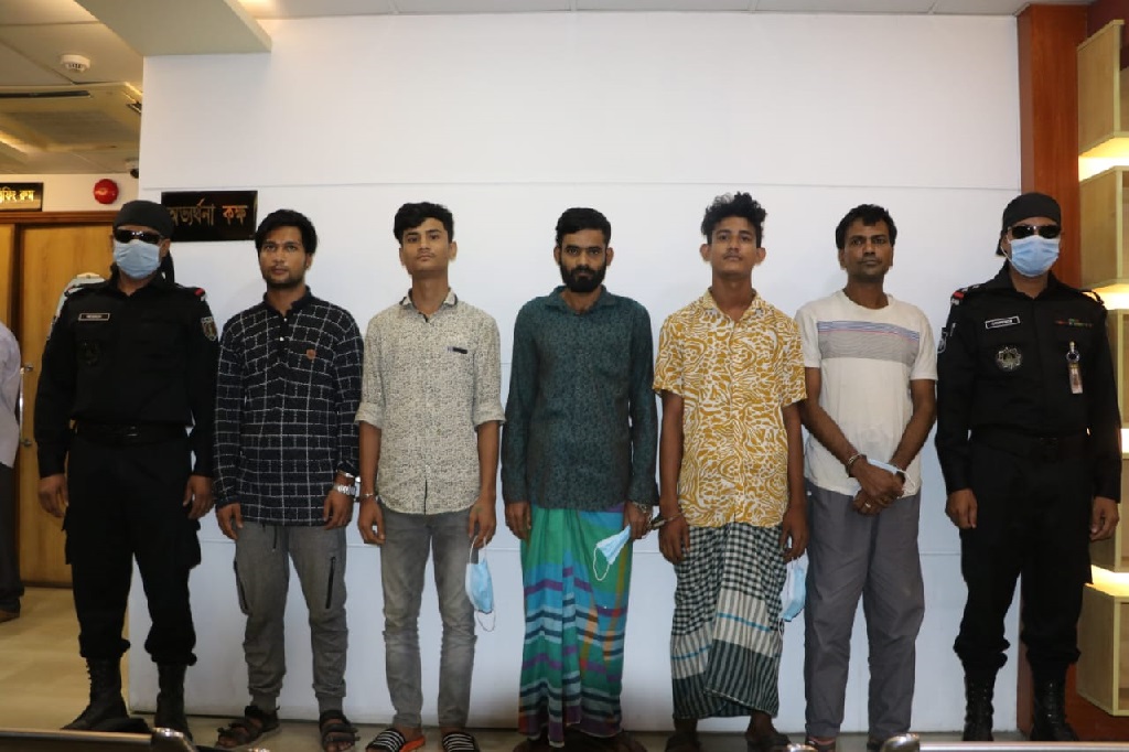 অপরাধই চক্রটির আয়ের উৎস : র‍্যাব