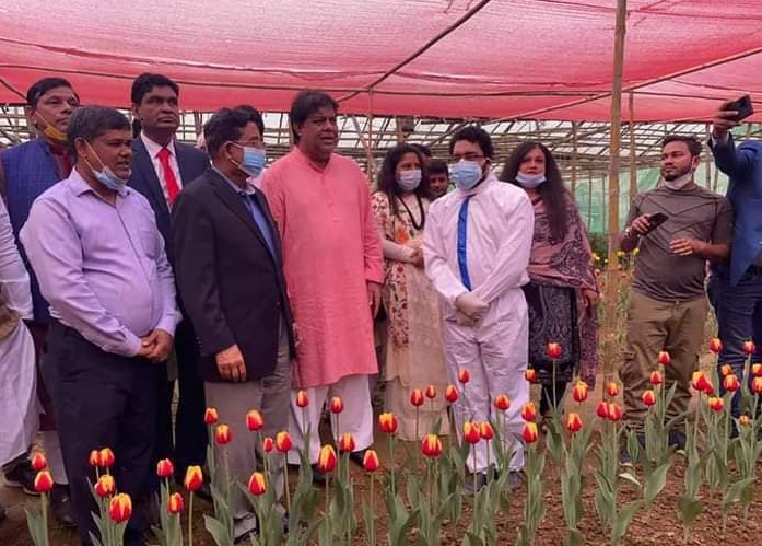 ফুল চাষিদের সব ধরনের সহযোগিতা দেয়া হবে : কৃষিমন্ত্রী