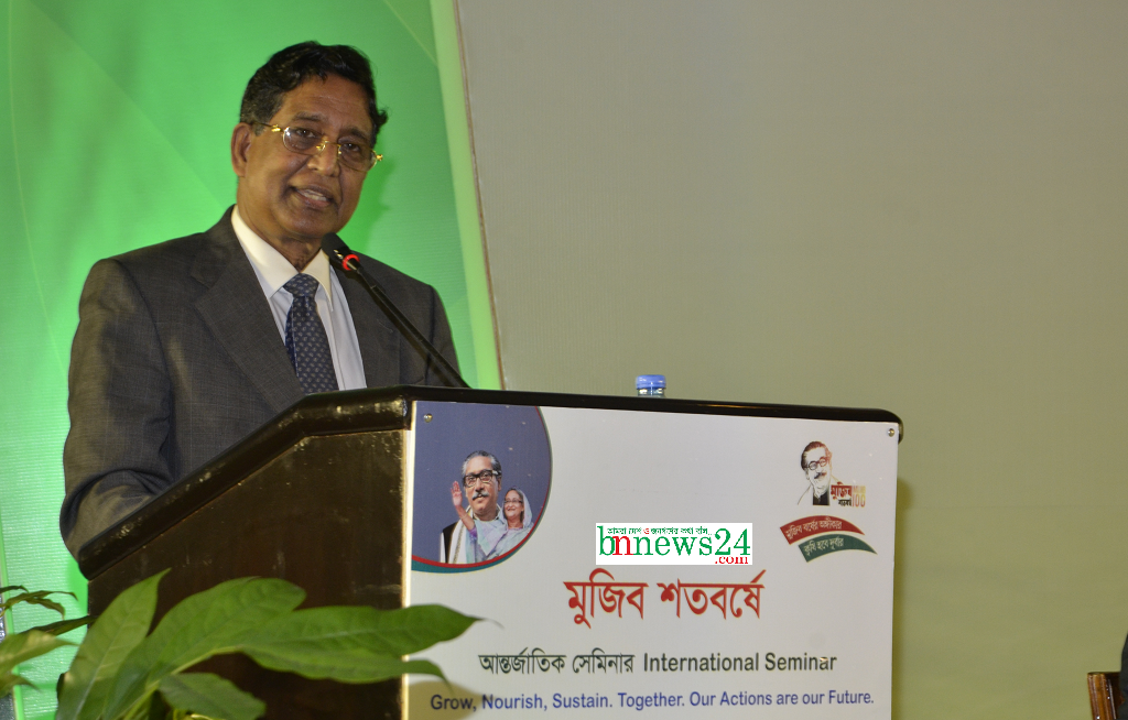 জলবায়ুস্মার্ট কৃষি প্রযুক্তি বিকাশে জোর দিতে হবে : কৃষিমন্ত্রী