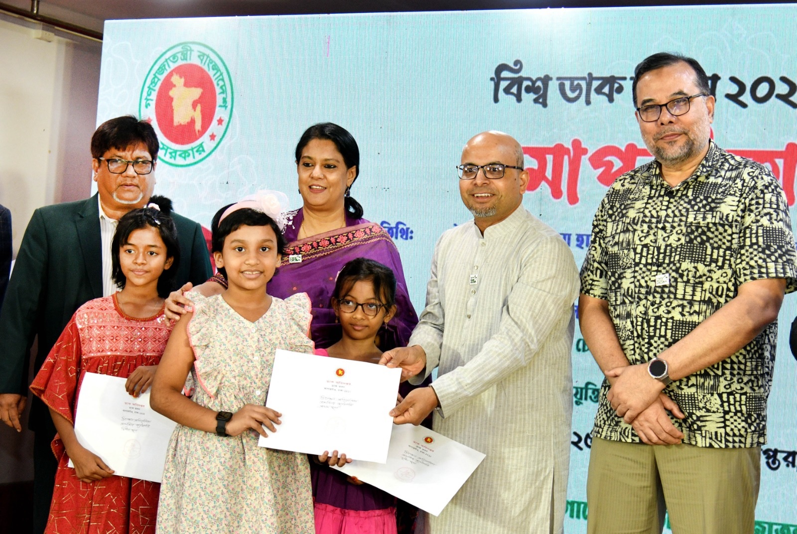 পরিবর্তনে খাপখাইয়ে নিষ্ঠার সাথে কাজ করতে হবে:পরিবেশ উপদেষ্টা