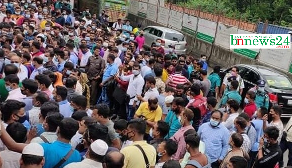 দেশে অবস্থানরত সৌদি প্রবাসীদের শৃংখলা বজায় রাখার আহবান