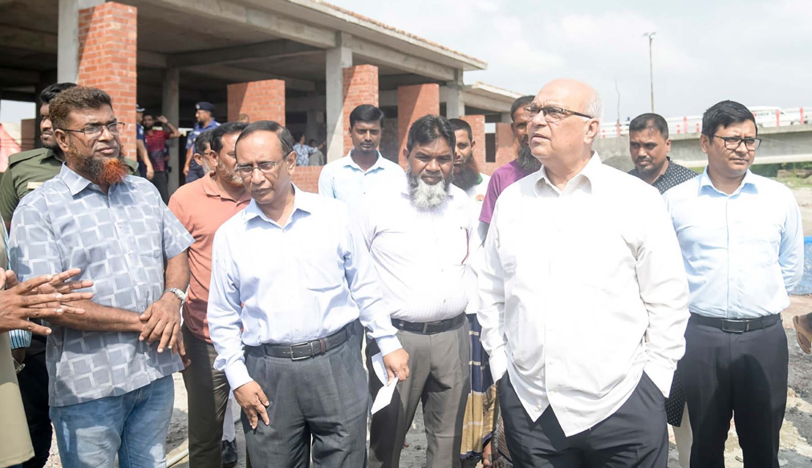 দুর্যোগকালে জনদুর্ভোগ লাঘবে সরকার আশ্রয়কেন্দ্র নির্মাণ করছে: ত্রাণ উপদেষ্টা