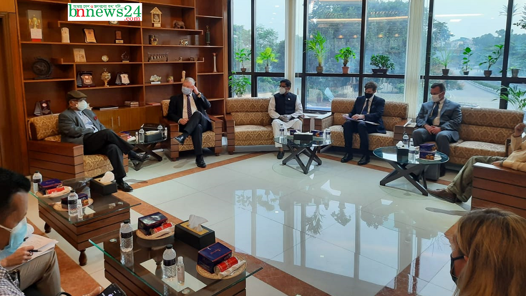 করোনা চিকিৎসায় ১০০ ভেন্টিলেটর দিবে আমেরিকা : স্বাস্থ্যমন্ত্রী 