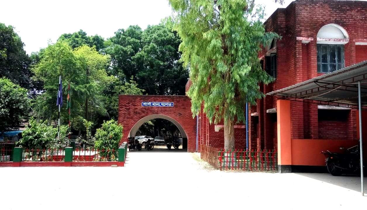 বিয়ের প্রস্তাবে রাজি না হওয়ায় শার্শায় ছাত্রী পহরণের দায়ে আটক-২