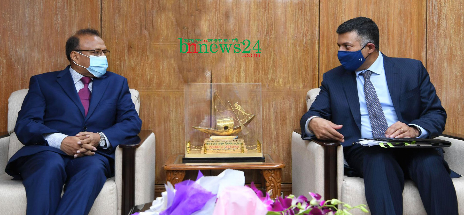 স্থানীয় সরকার মন্ত্রীর সাথে ভারতীয় হাইকমিশনারের সৌজন্য সাক্ষাৎ