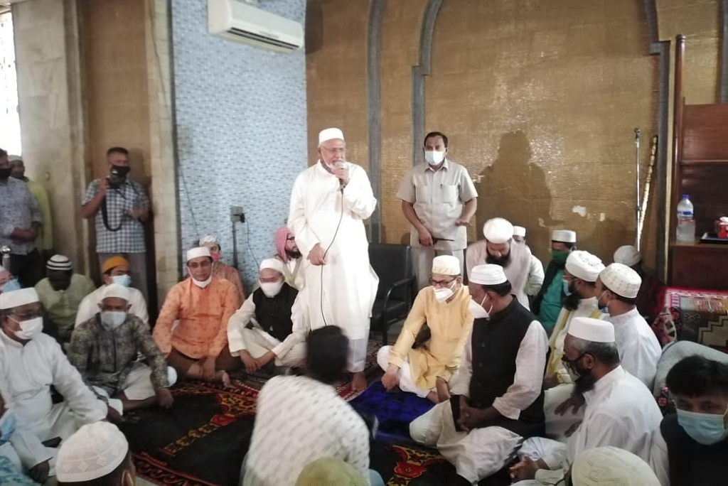 স্বাধীনতার সুবর্ণজয়ন্তী উপলক্ষে বায়তুল মোকাররমে বিশেষ দোয়া