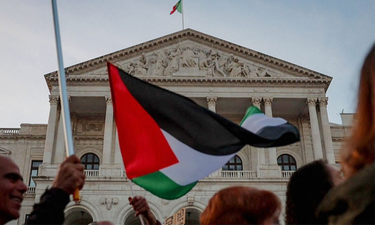 ফিলিস্তিন রাষ্ট্রের আনুষ্ঠানিক স্বীকৃতি দিল তিন দেশ