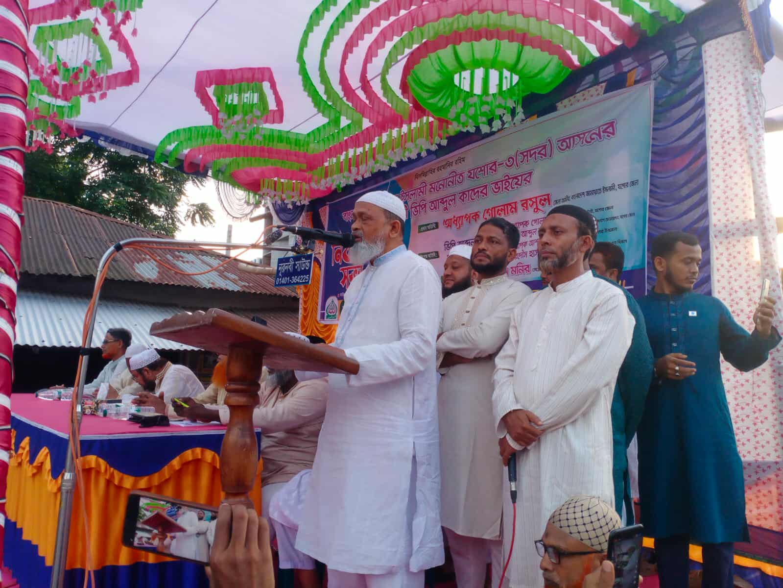 কেউ নতুন স্বৈরাচার হতে চাইলে সাধারণ মানুষ প্রতিহত করবে: অধ্যাপক গোলাম রসুল